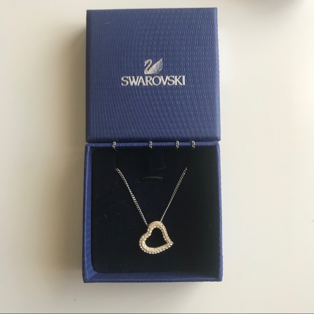 Swarovski heat shaped necklace